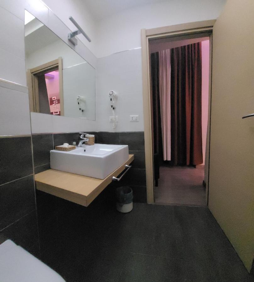 Romantic Dreams Sistina Guest House Buitenkant foto