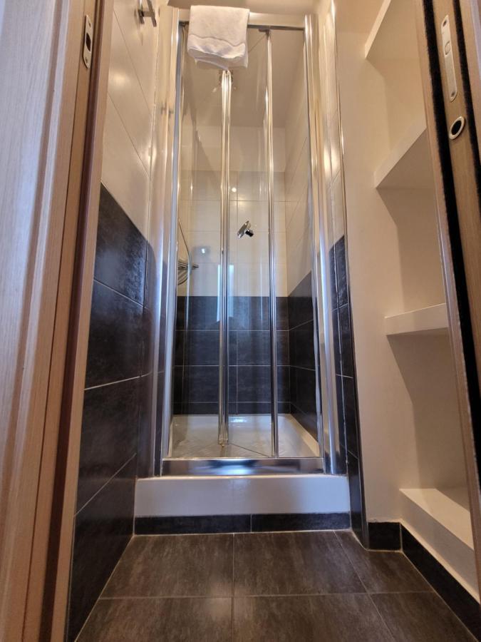 Romantic Dreams Sistina Guest House Buitenkant foto
